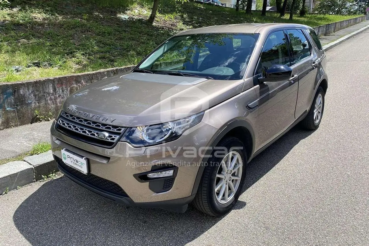 Photo 1 : Land Rover Discovery 2016 Diesel