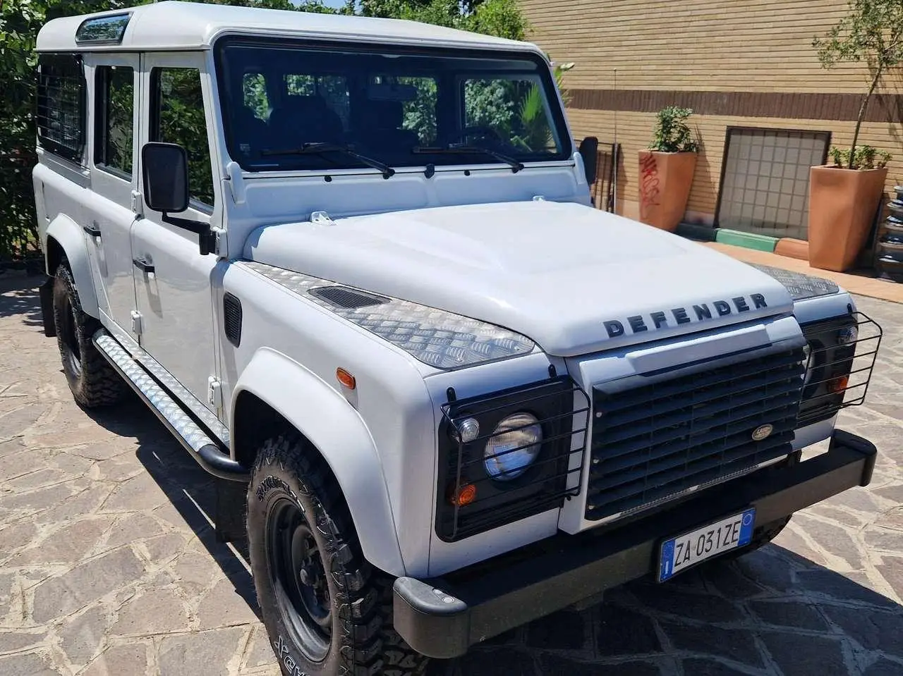 Photo 1 : Land Rover Defender 2015 Diesel