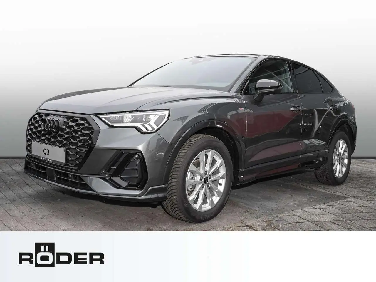 Photo 1 : Audi Q3 2024 Essence