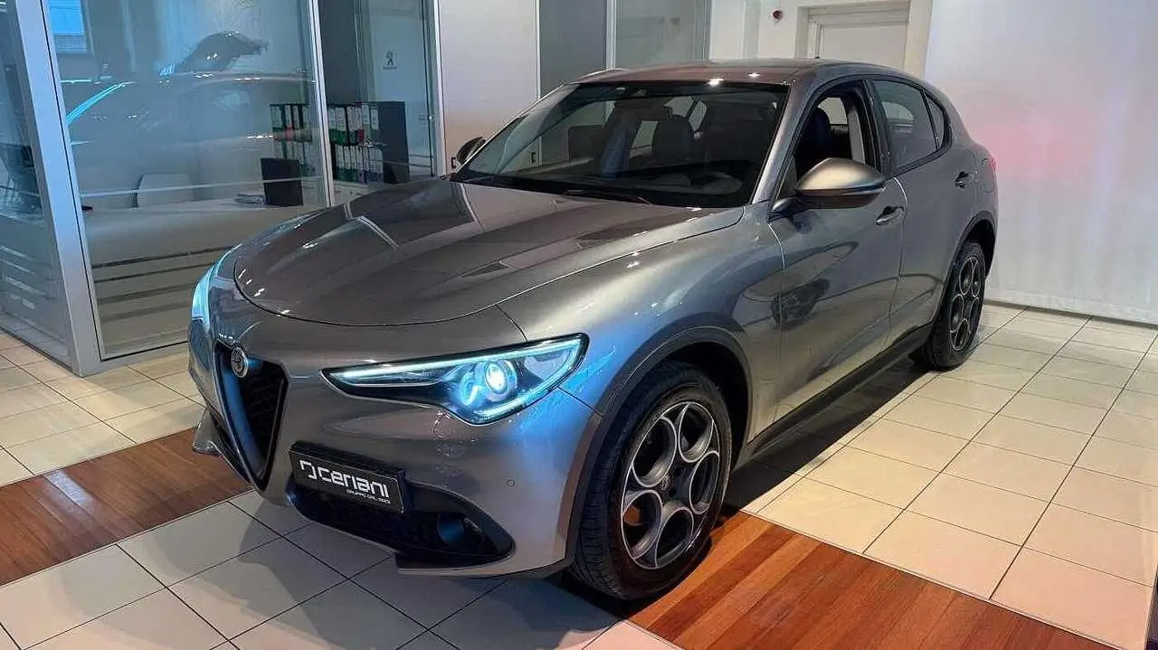 Photo 1 : Alfa Romeo Stelvio 2018 Diesel