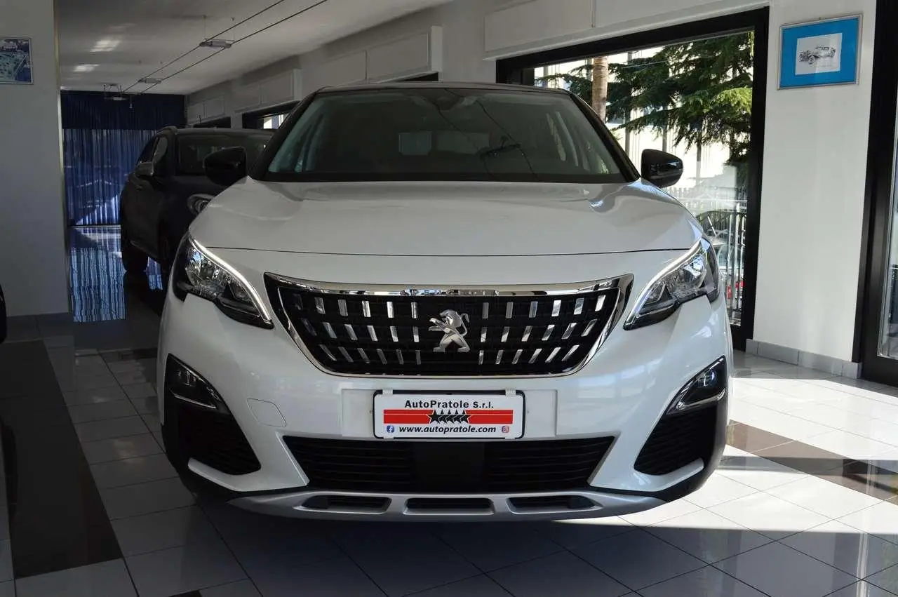 Photo 1 : Peugeot 3008 2017 Diesel