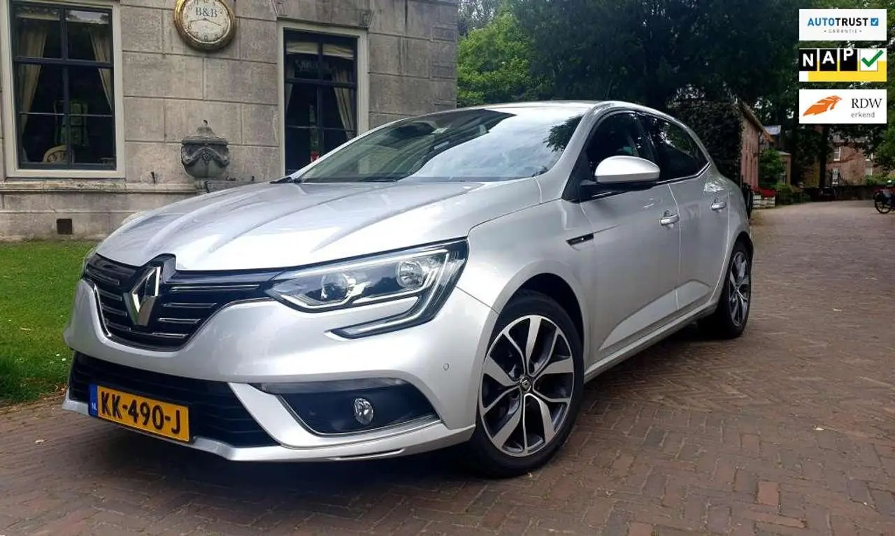 Photo 1 : Renault Megane 2016 Petrol