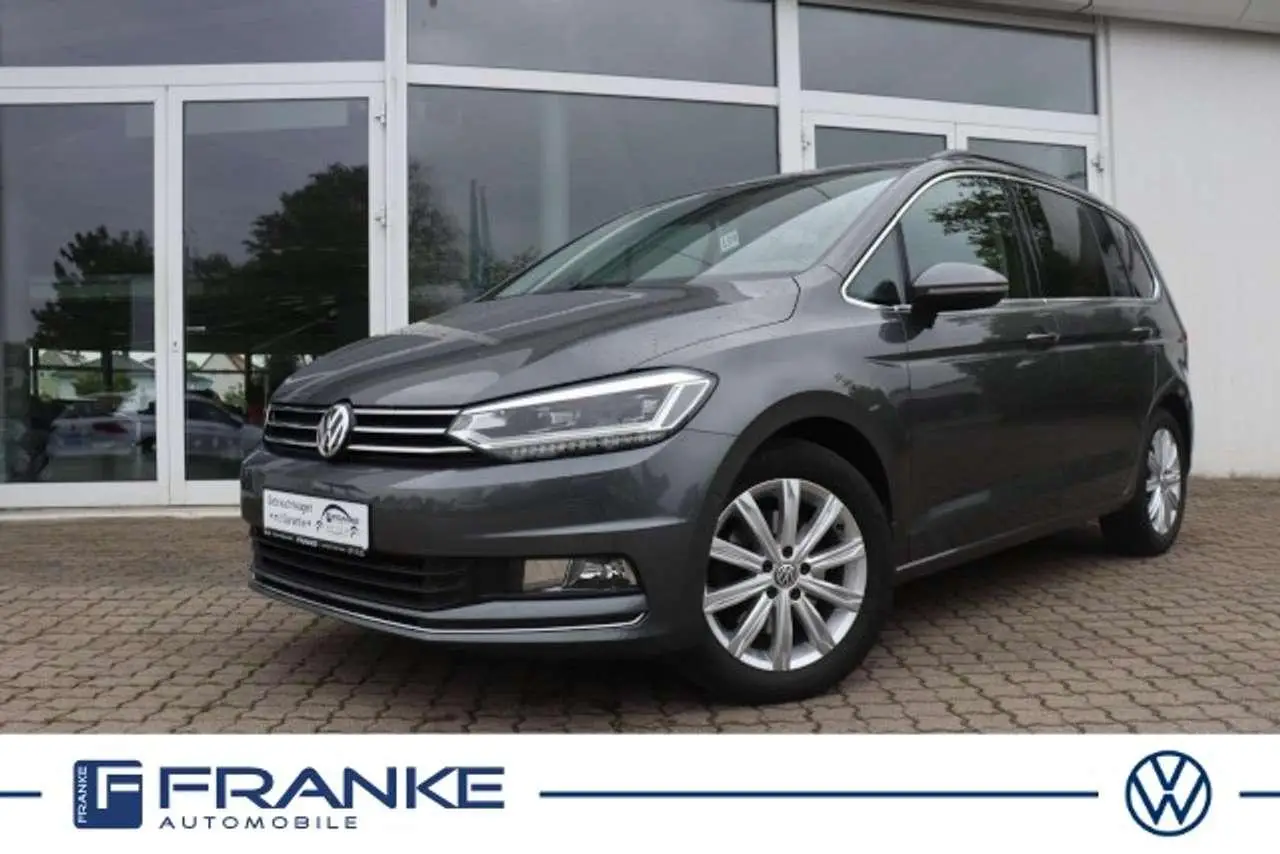 Photo 1 : Volkswagen Touran 2016 Petrol