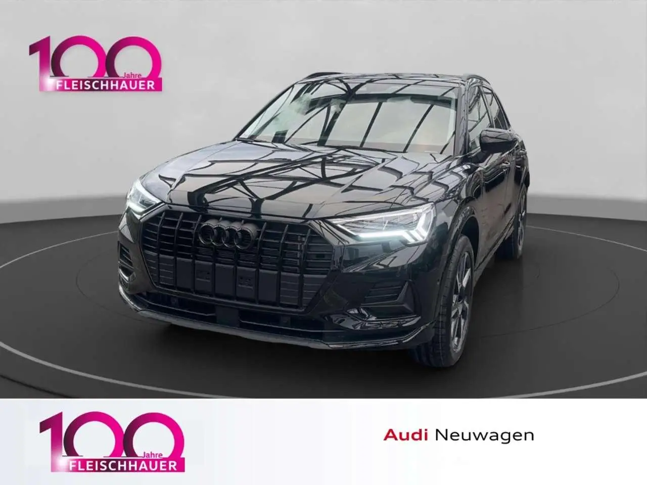 Photo 1 : Audi Q3 2024 Petrol