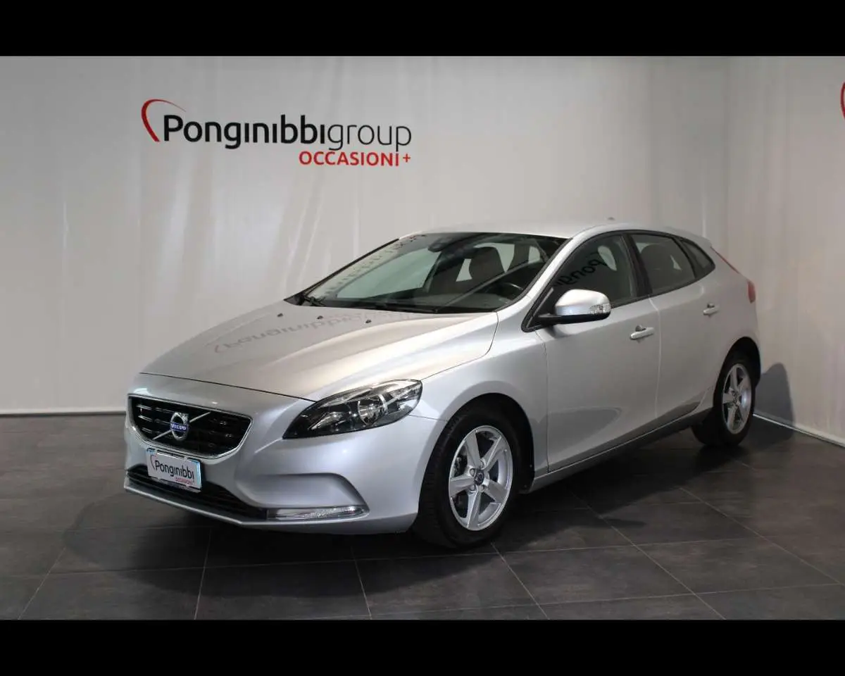 Photo 1 : Volvo V40 2015 Diesel