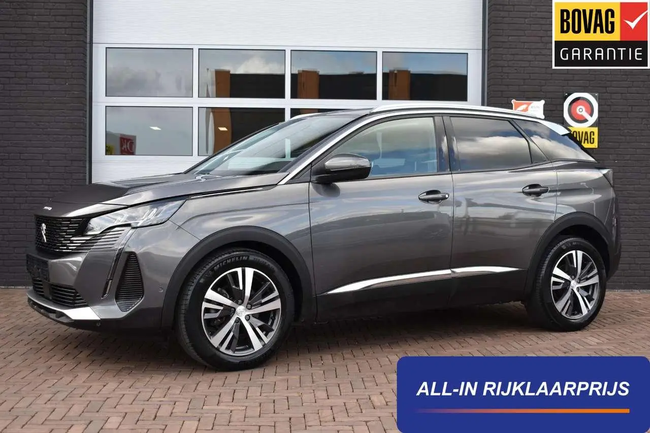 Photo 1 : Peugeot 3008 2021 Petrol