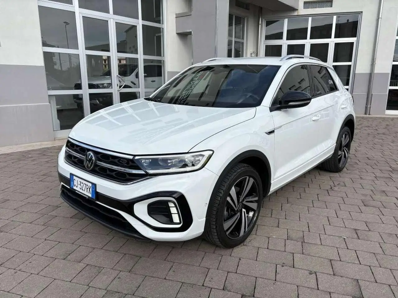 Photo 1 : Volkswagen T-roc 2022 Essence