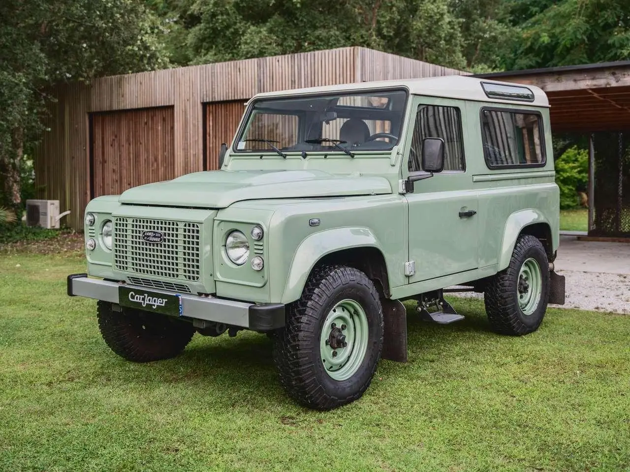 Photo 1 : Land Rover Defender 2015 Diesel