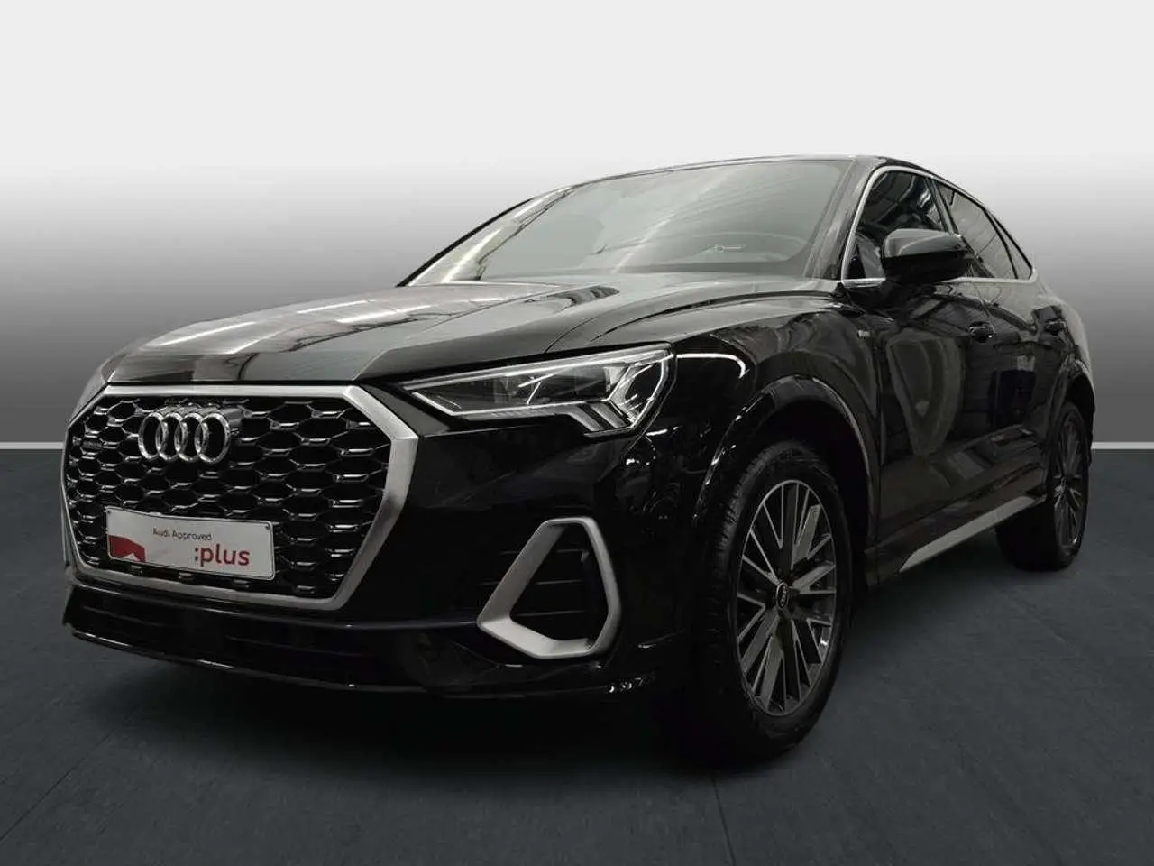 Photo 1 : Audi Q3 2019 Essence