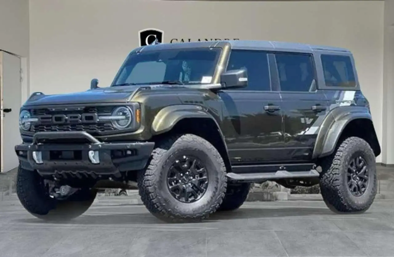 Photo 1 : Ford Bronco 2024 Petrol