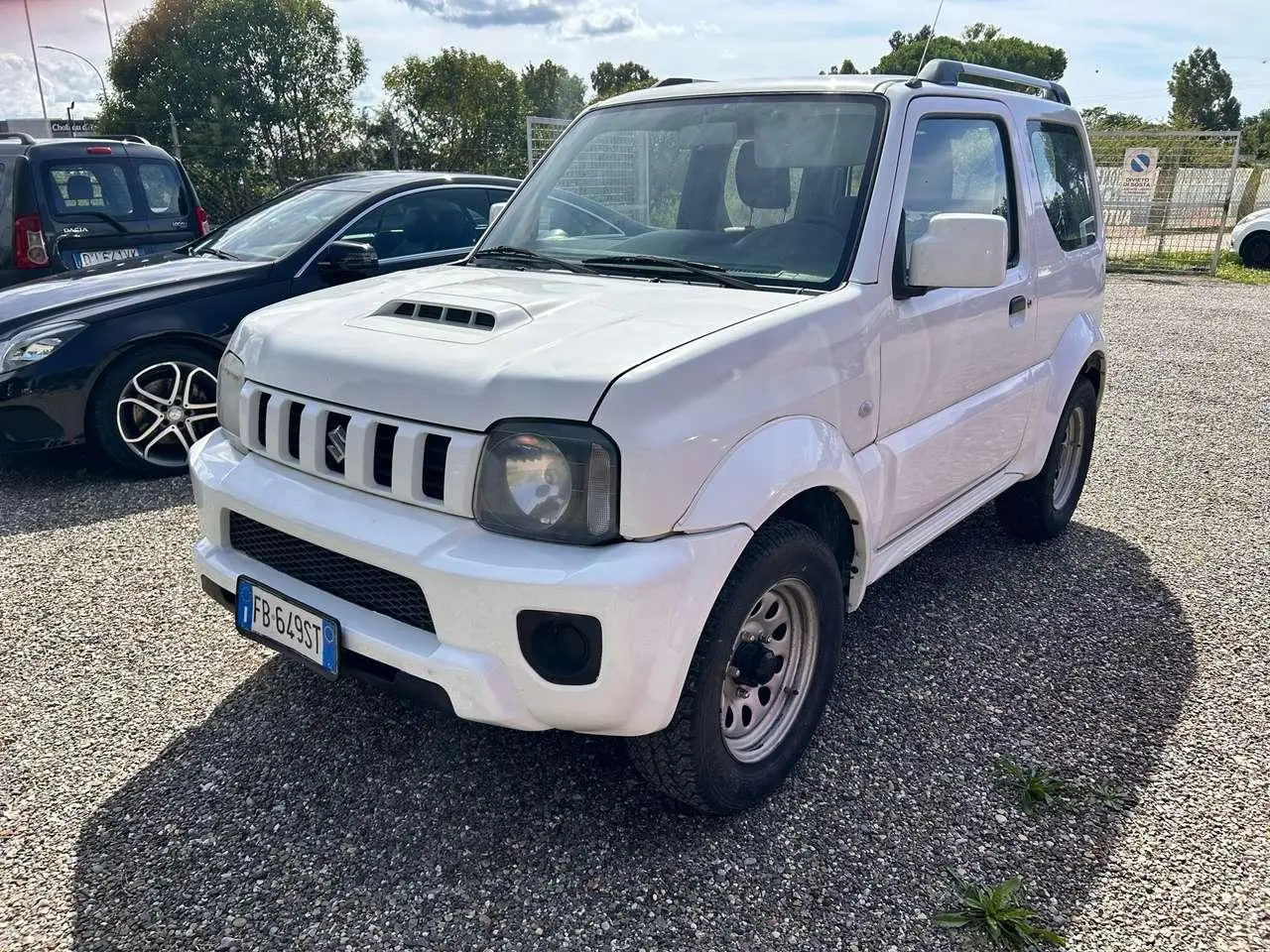 Photo 1 : Suzuki Jimny 2015 Petrol