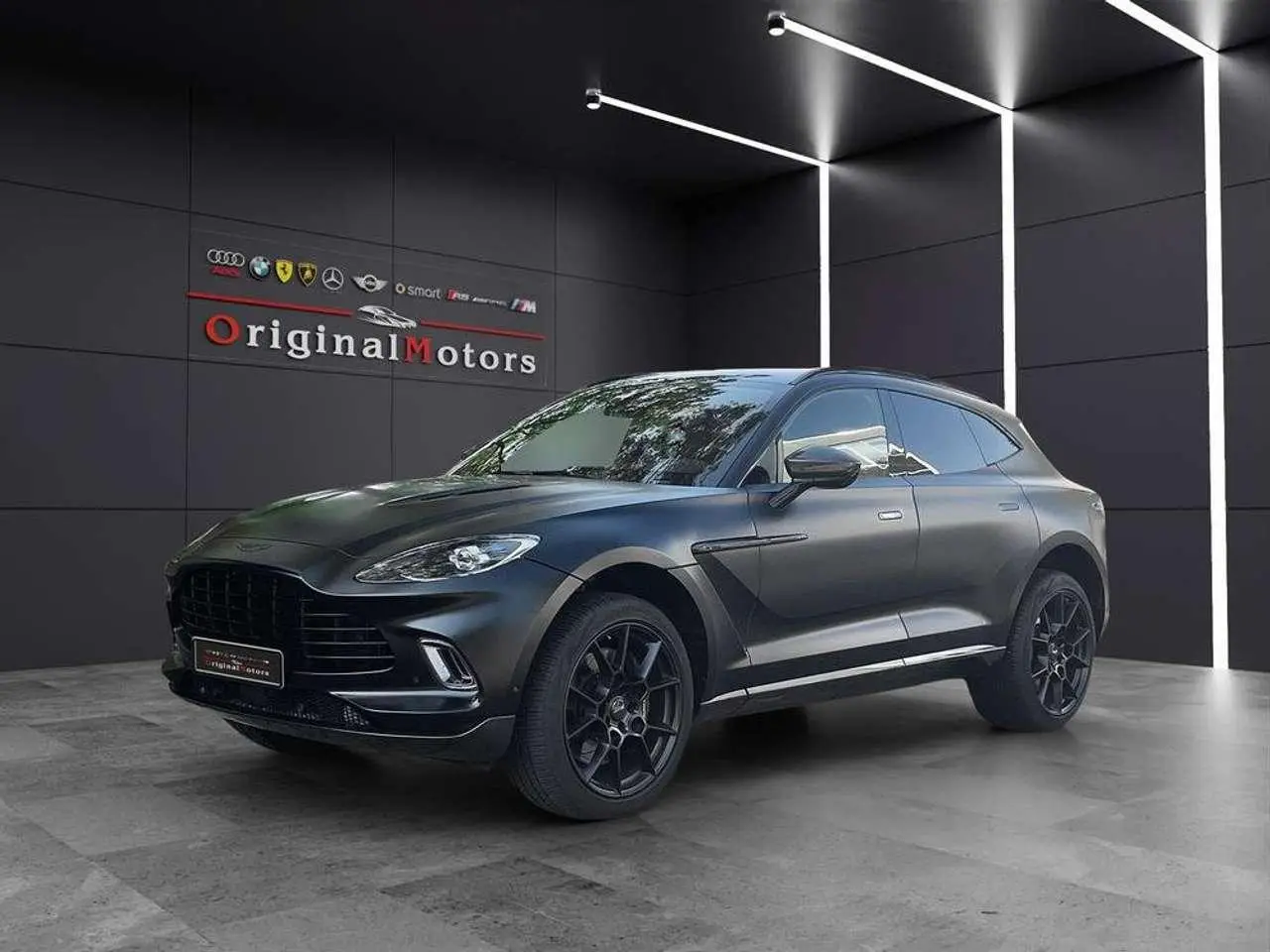 Photo 1 : Aston Martin Dbx 2021 Petrol