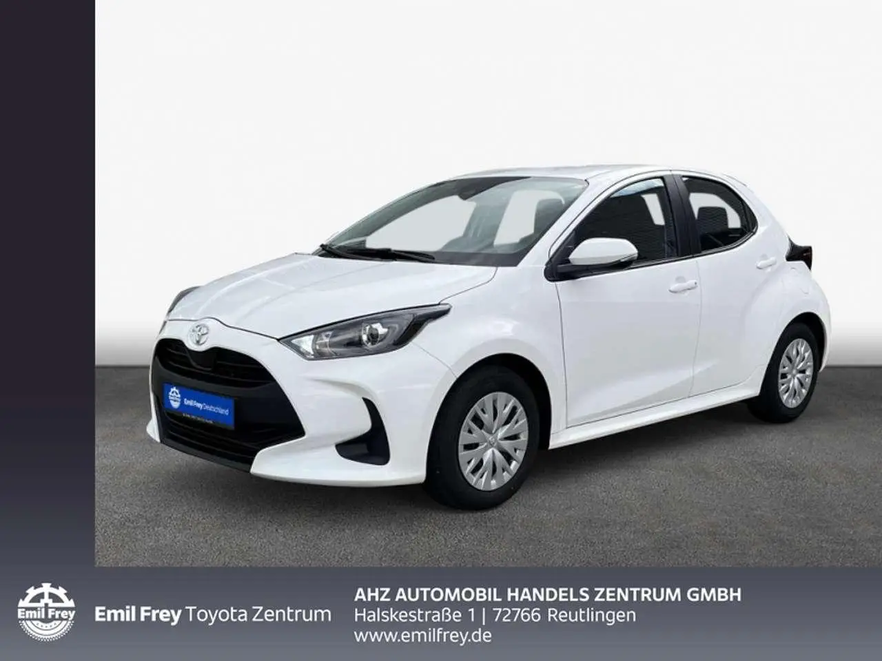 Photo 1 : Toyota Yaris 2023 Petrol