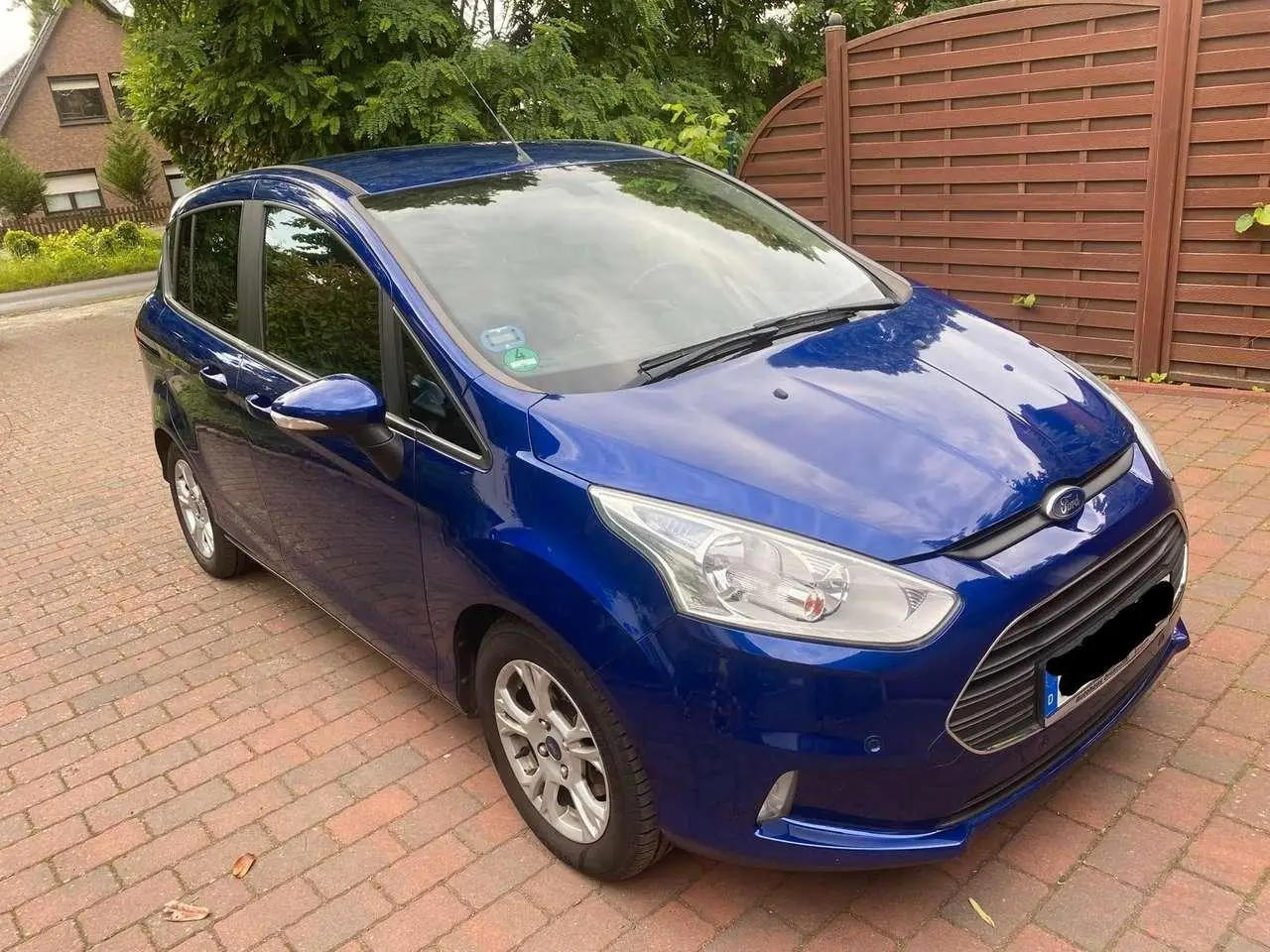 Photo 1 : Ford B-max 2015 Petrol