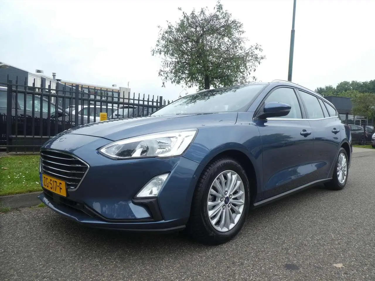 Photo 1 : Ford Focus 2019 Petrol