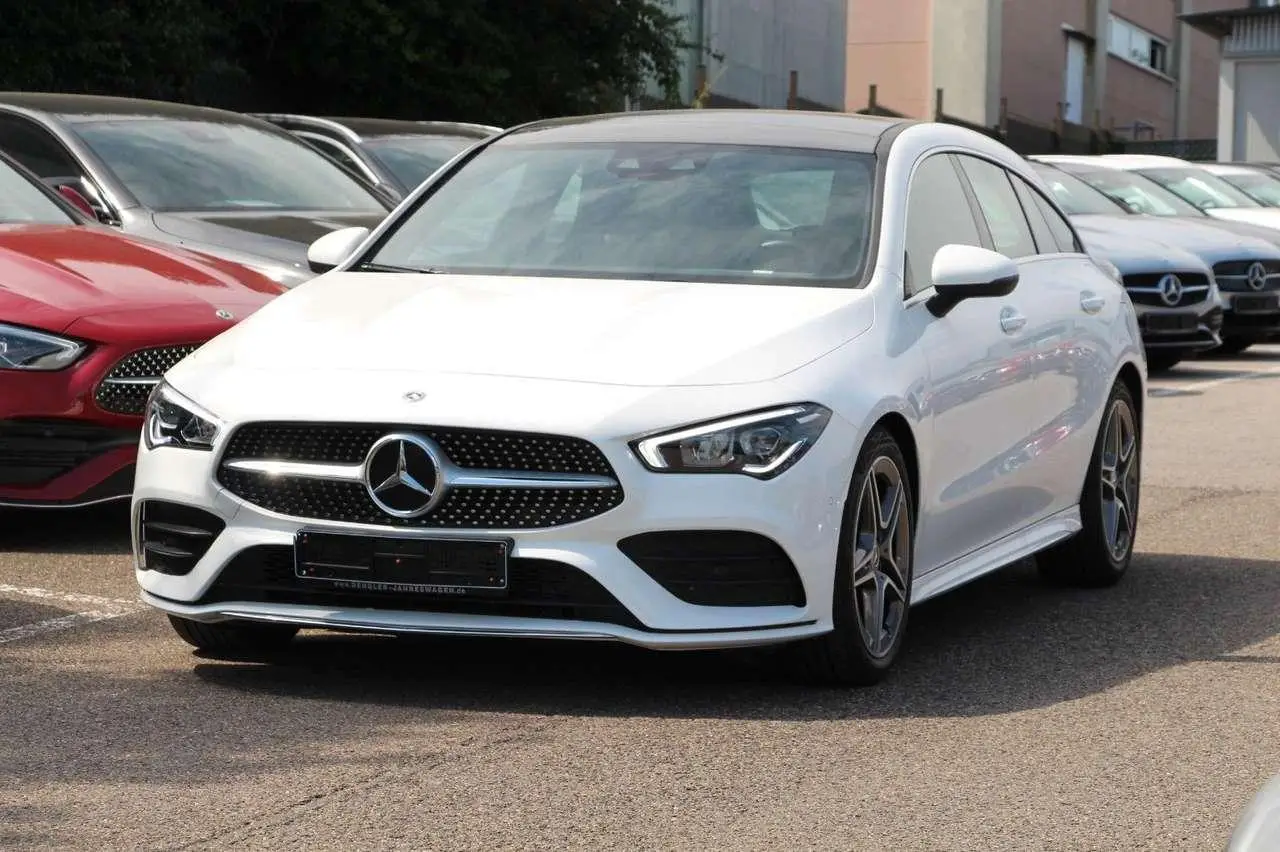 Photo 1 : Mercedes-benz Classe Cla 2023 Essence