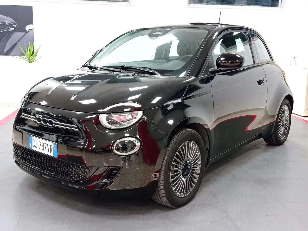 Photo 1 : Fiat 500 2022 Electric