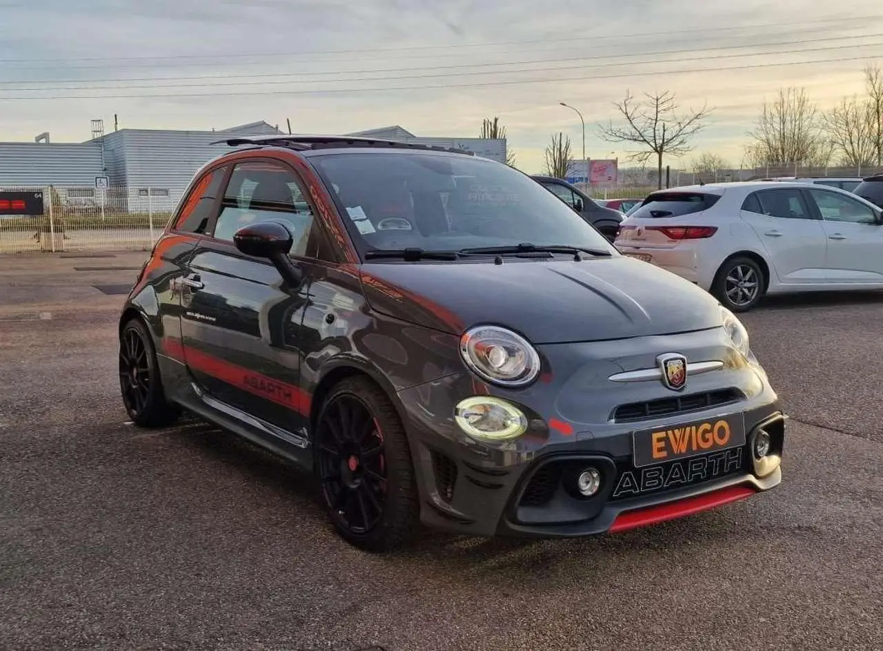 Photo 1 : Abarth 500 2017 Essence