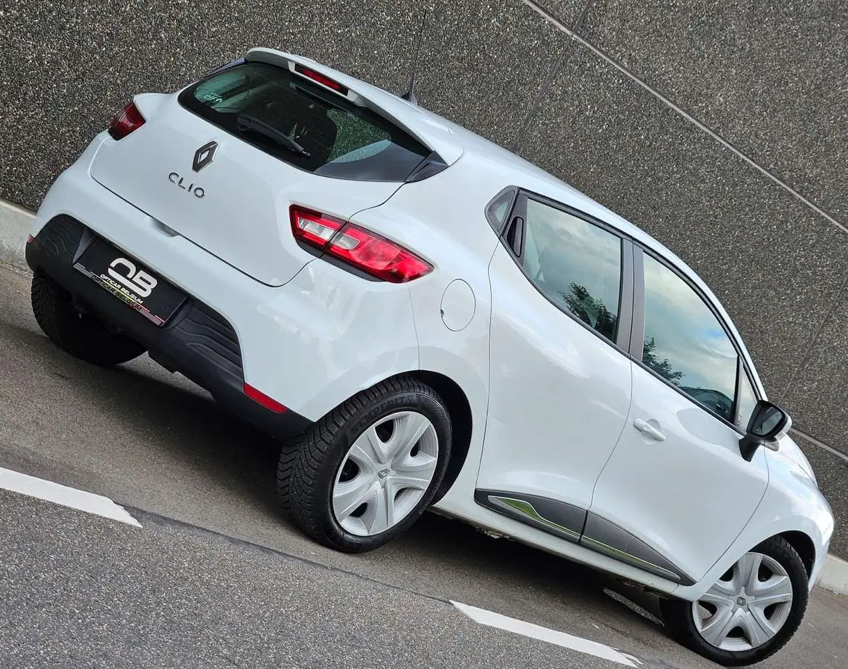 Photo 1 : Renault Clio 2015 Essence