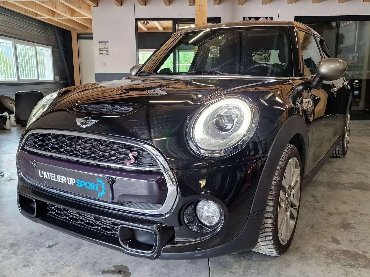 Photo 1 : Mini Cooper 2018 Petrol