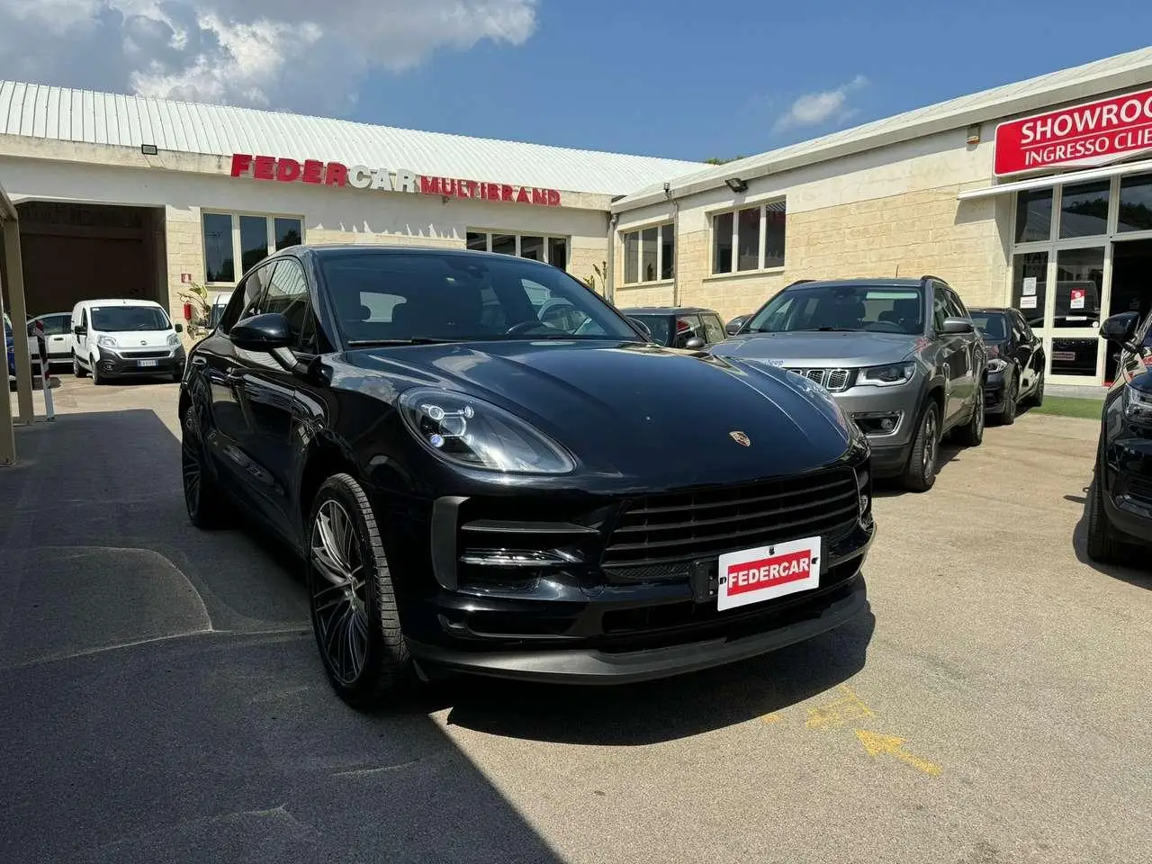 Photo 1 : Porsche Macan 2019 Petrol