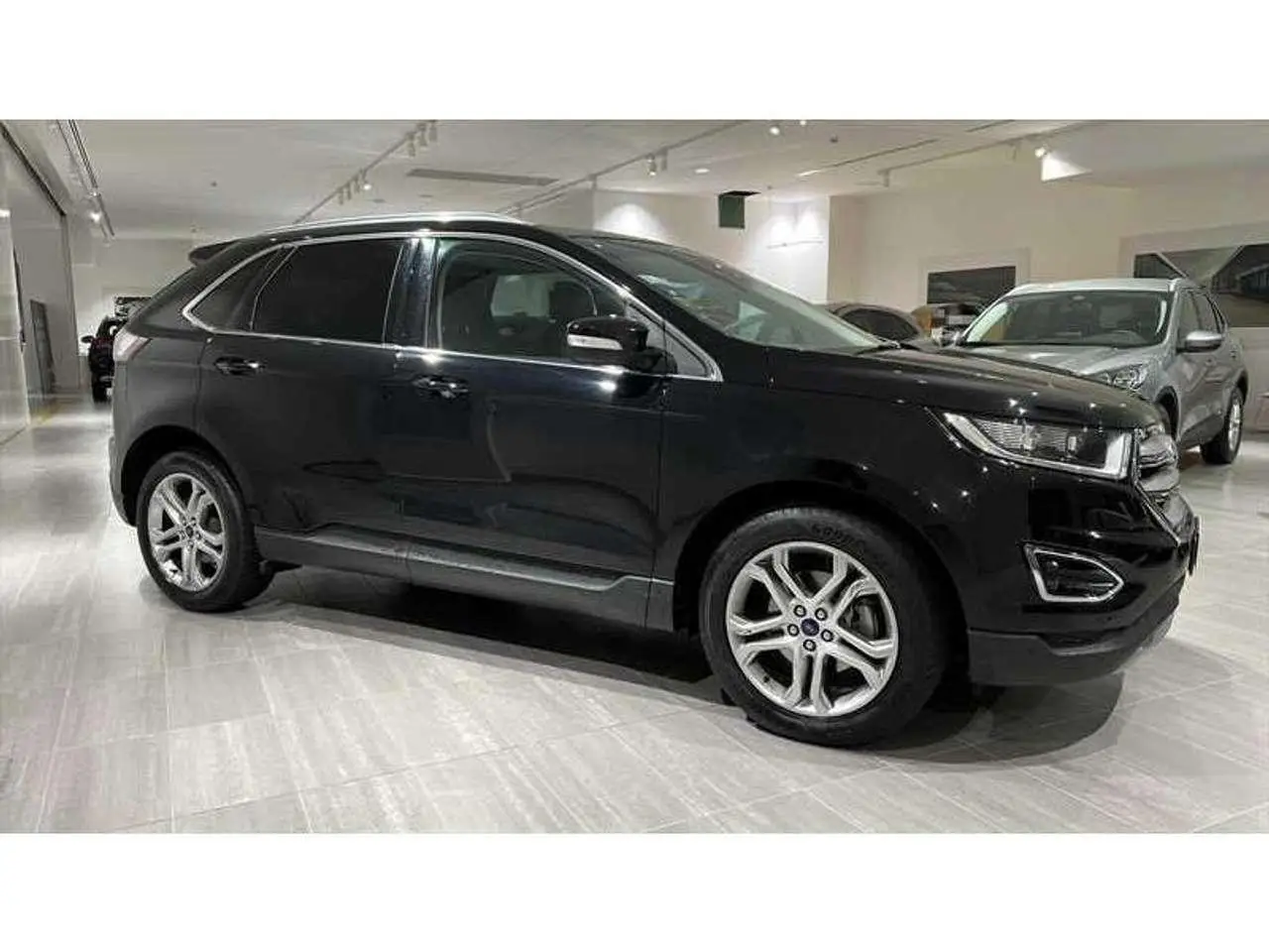 Photo 1 : Ford Edge 2016 Diesel