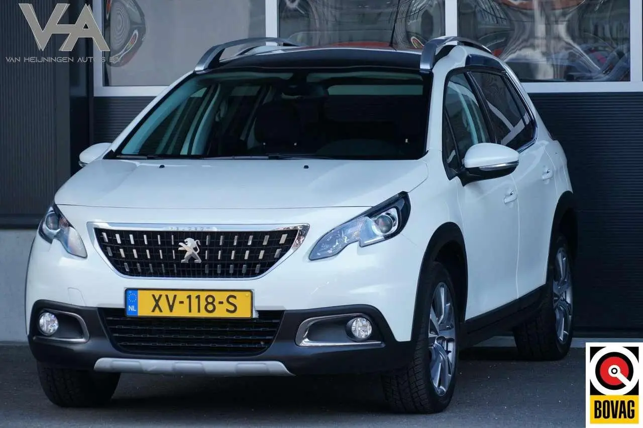 Photo 1 : Peugeot 2008 2019 Petrol