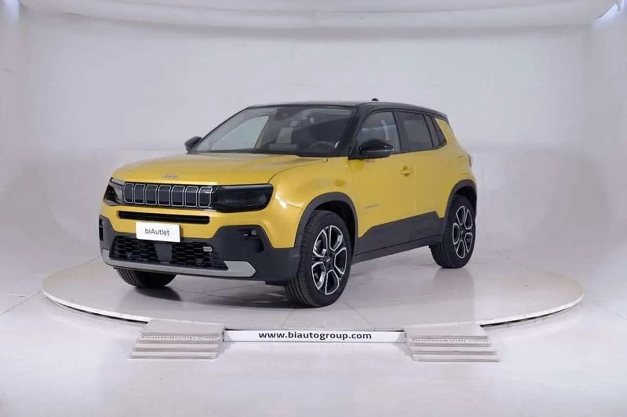 Photo 1 : Jeep Avenger 2023 Petrol