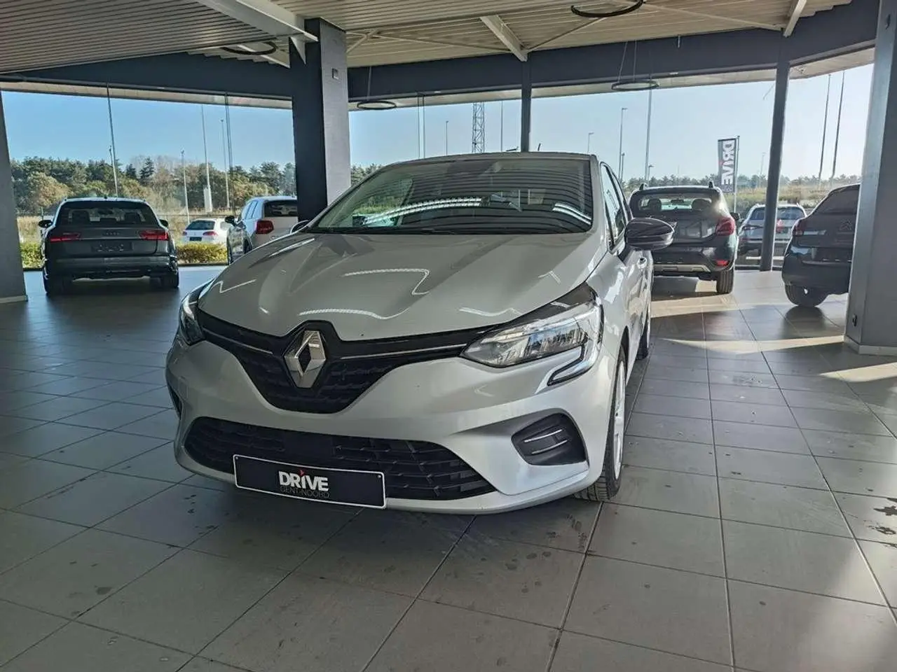 Photo 1 : Renault Clio 2021 Petrol