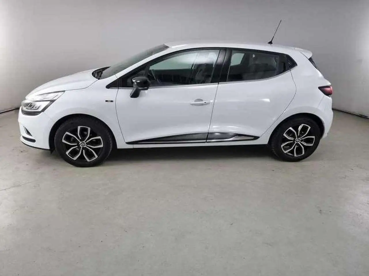 Photo 1 : Renault Clio 2019 Essence