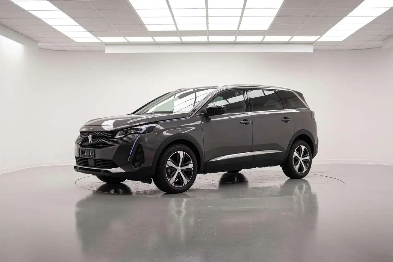 Photo 1 : Peugeot 5008 2024 Diesel