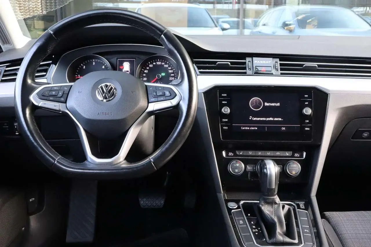 Photo 1 : Volkswagen Passat 2019 Diesel