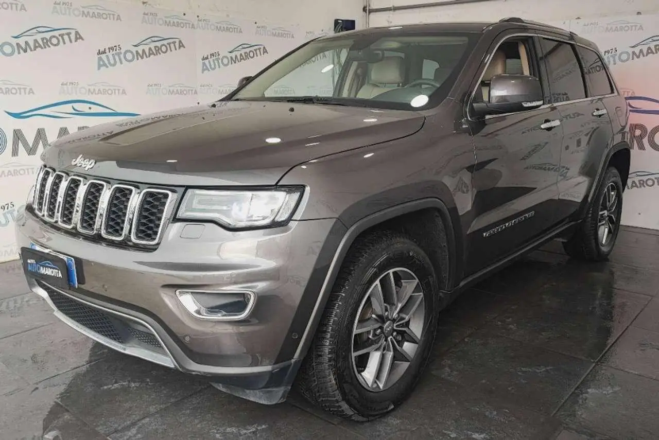 Photo 1 : Jeep Grand Cherokee 2017 Diesel