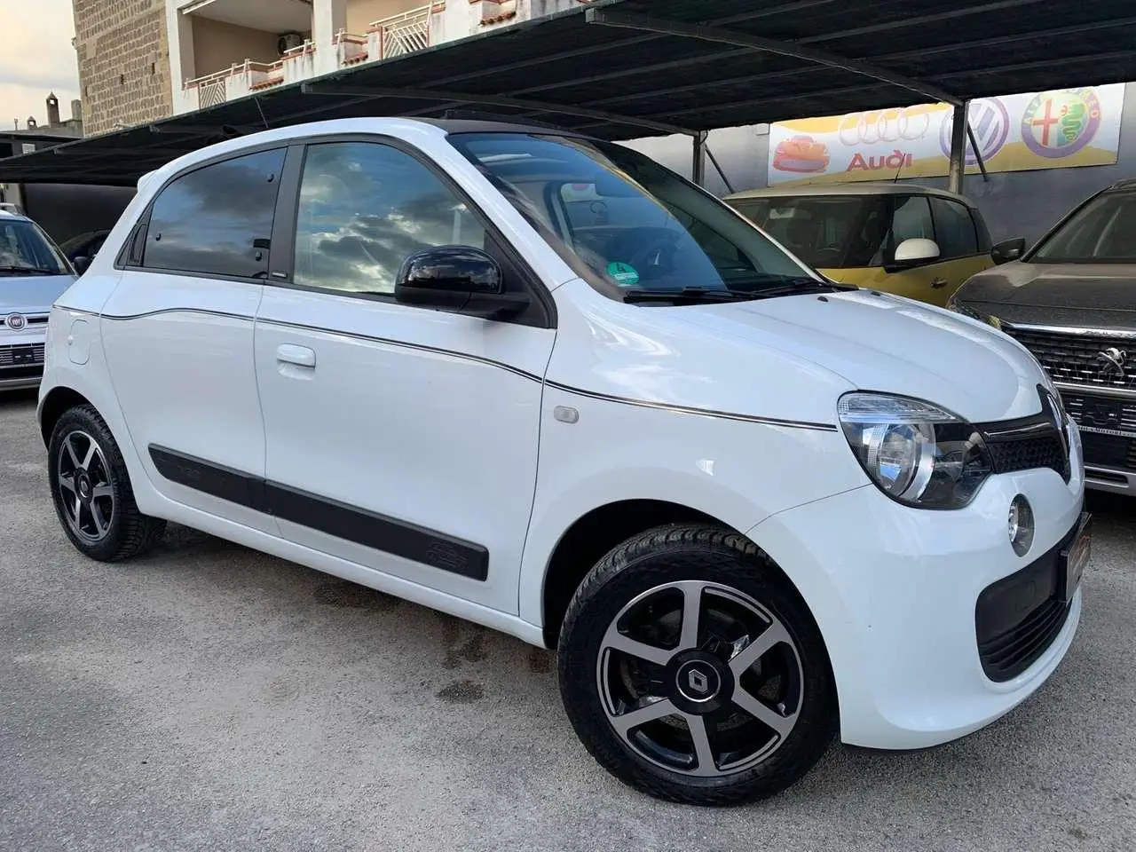 Photo 1 : Renault Twingo 2017 Petrol