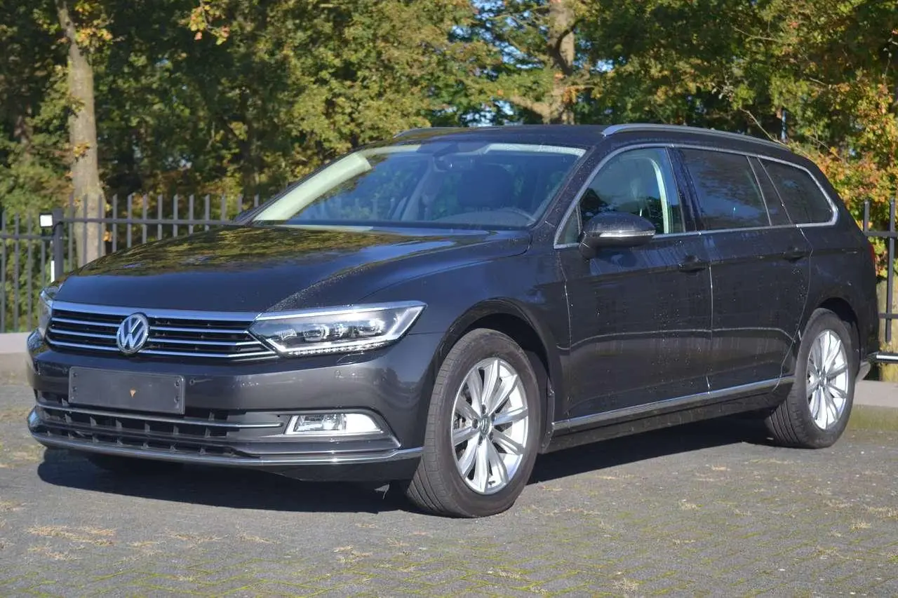 Photo 1 : Volkswagen Passat 2019 Diesel