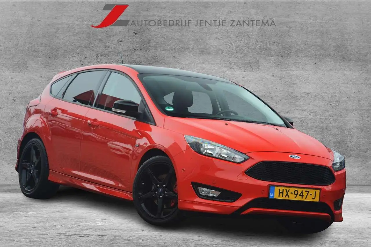 Photo 1 : Ford Focus 2016 Essence