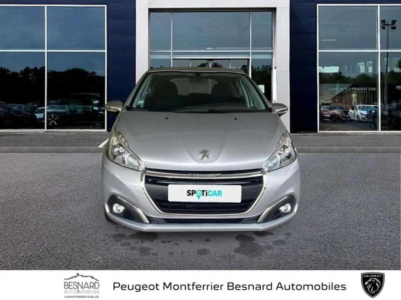 Photo 1 : Peugeot 208 2017 Essence