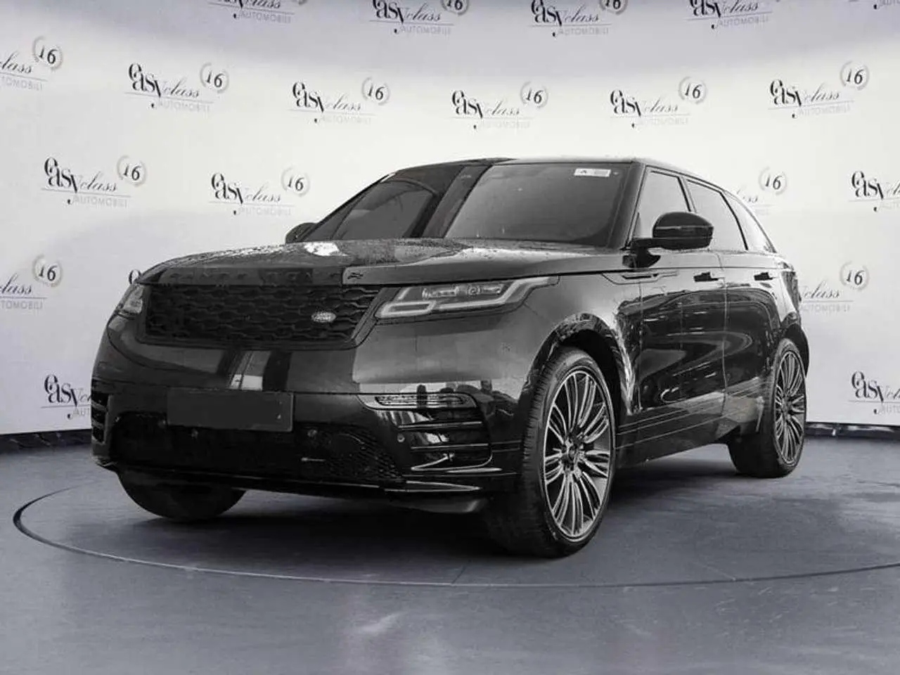 Photo 1 : Land Rover Range Rover Velar 2023 Petrol