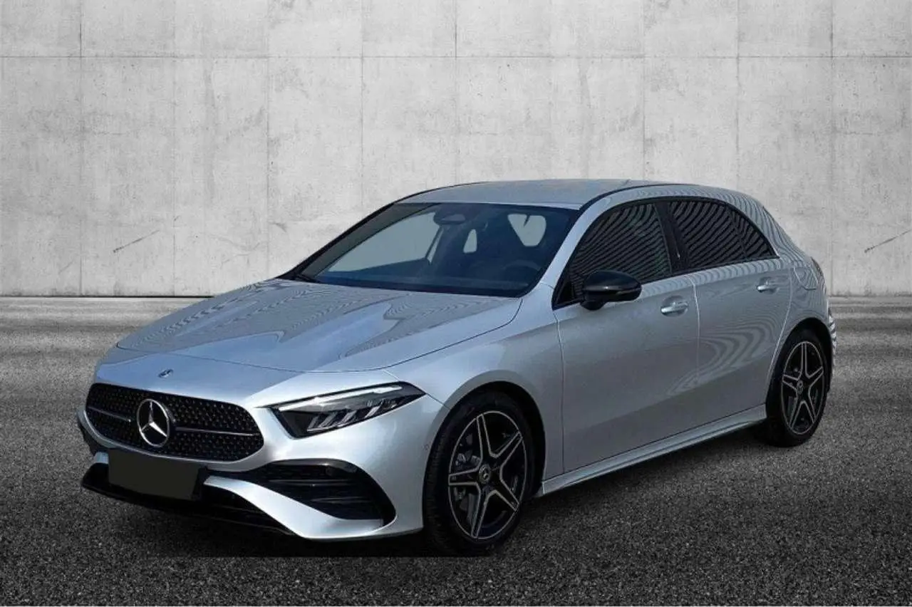 Photo 1 : Mercedes-benz Classe A 2023 Hybride