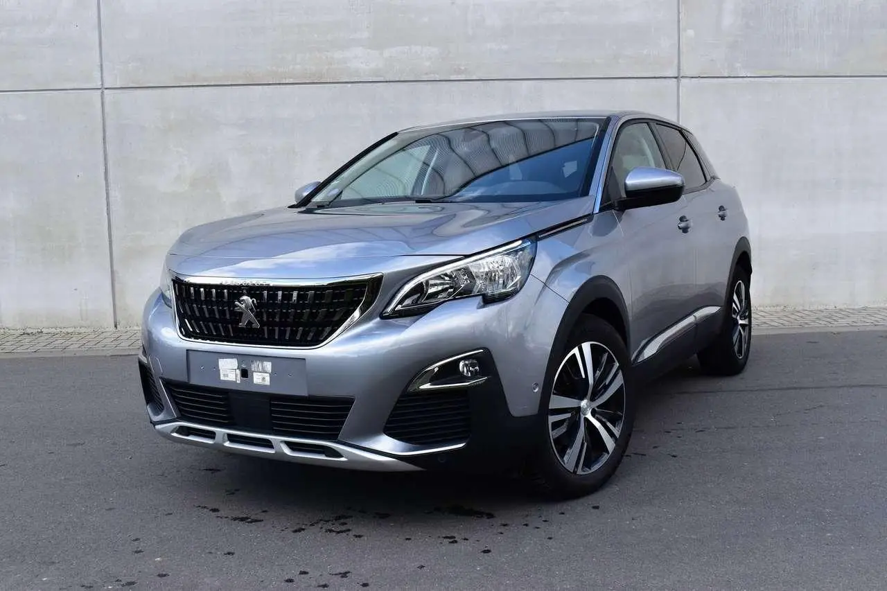 Photo 1 : Peugeot 3008 2020 Essence