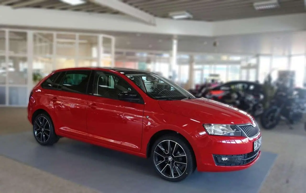 Photo 1 : Skoda Rapid 2015 Essence