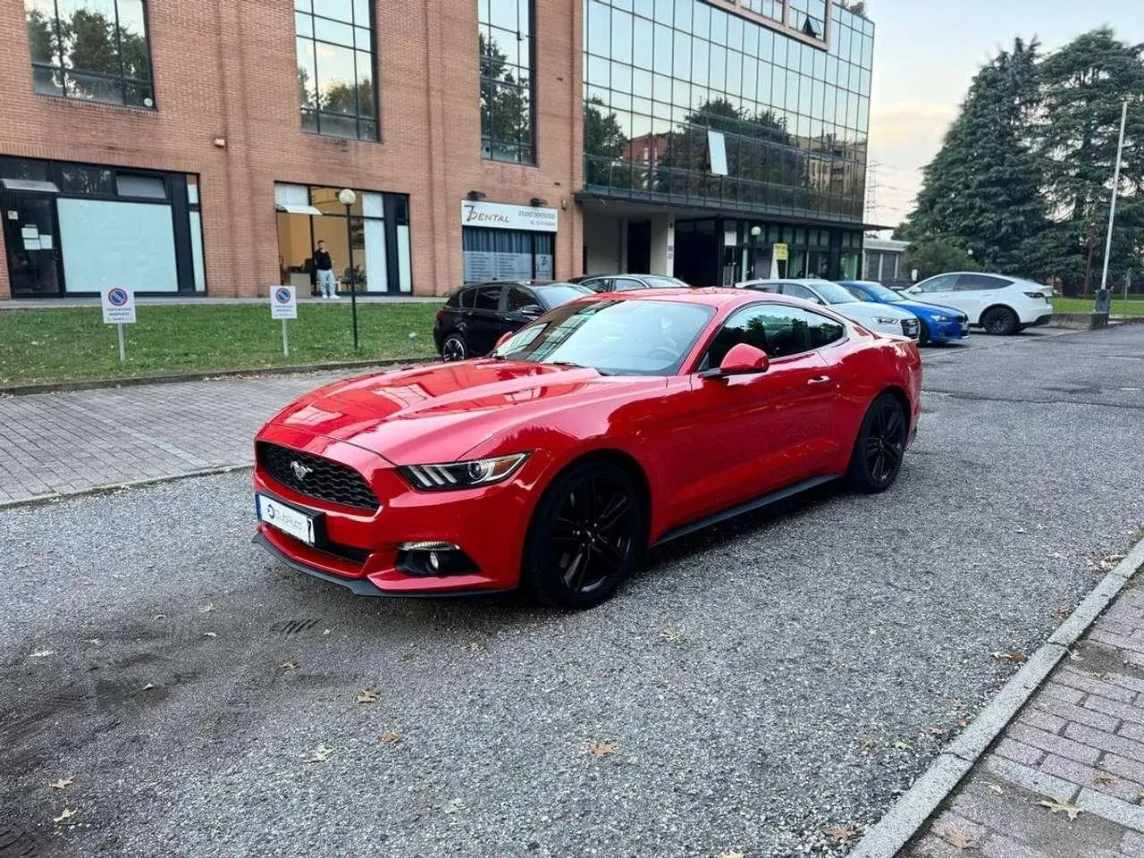 Photo 1 : Ford Mustang 2017 Petrol