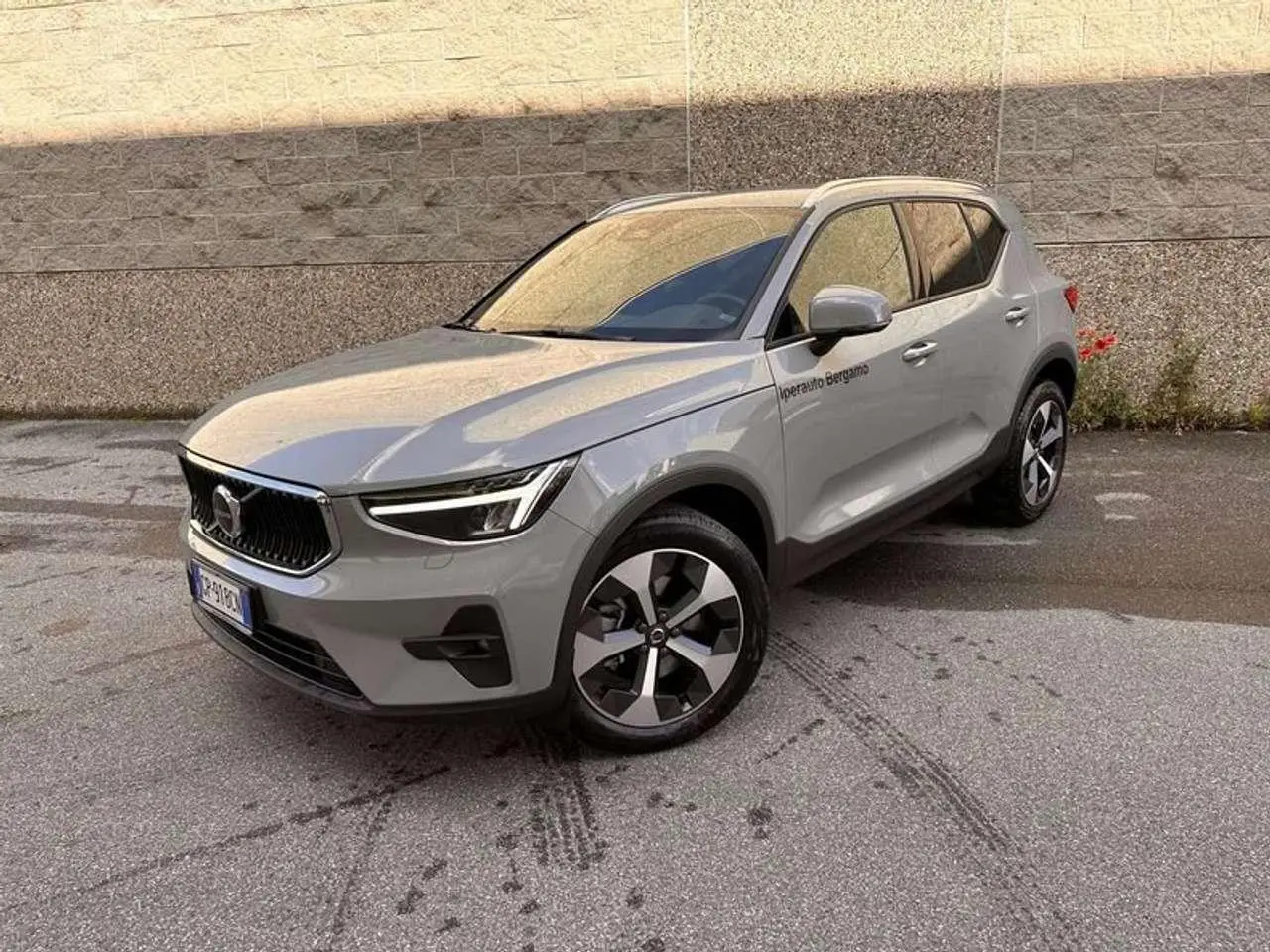 Photo 1 : Volvo Xc40 2023 Hybrid