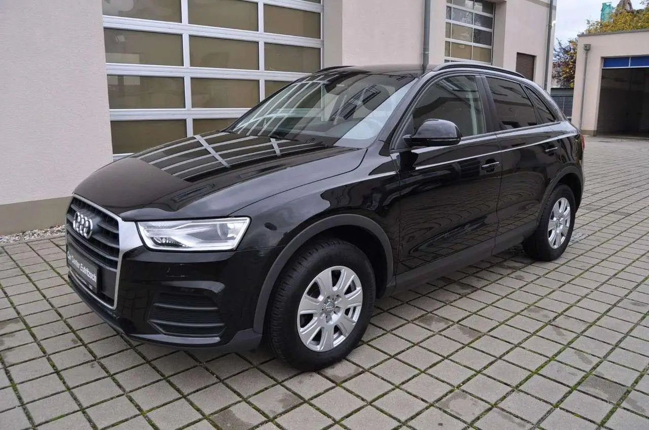 Photo 1 : Audi Q3 2017 Petrol