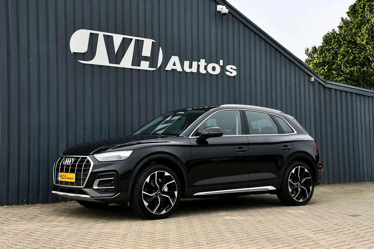 Photo 1 : Audi Q5 2021 Hybrid