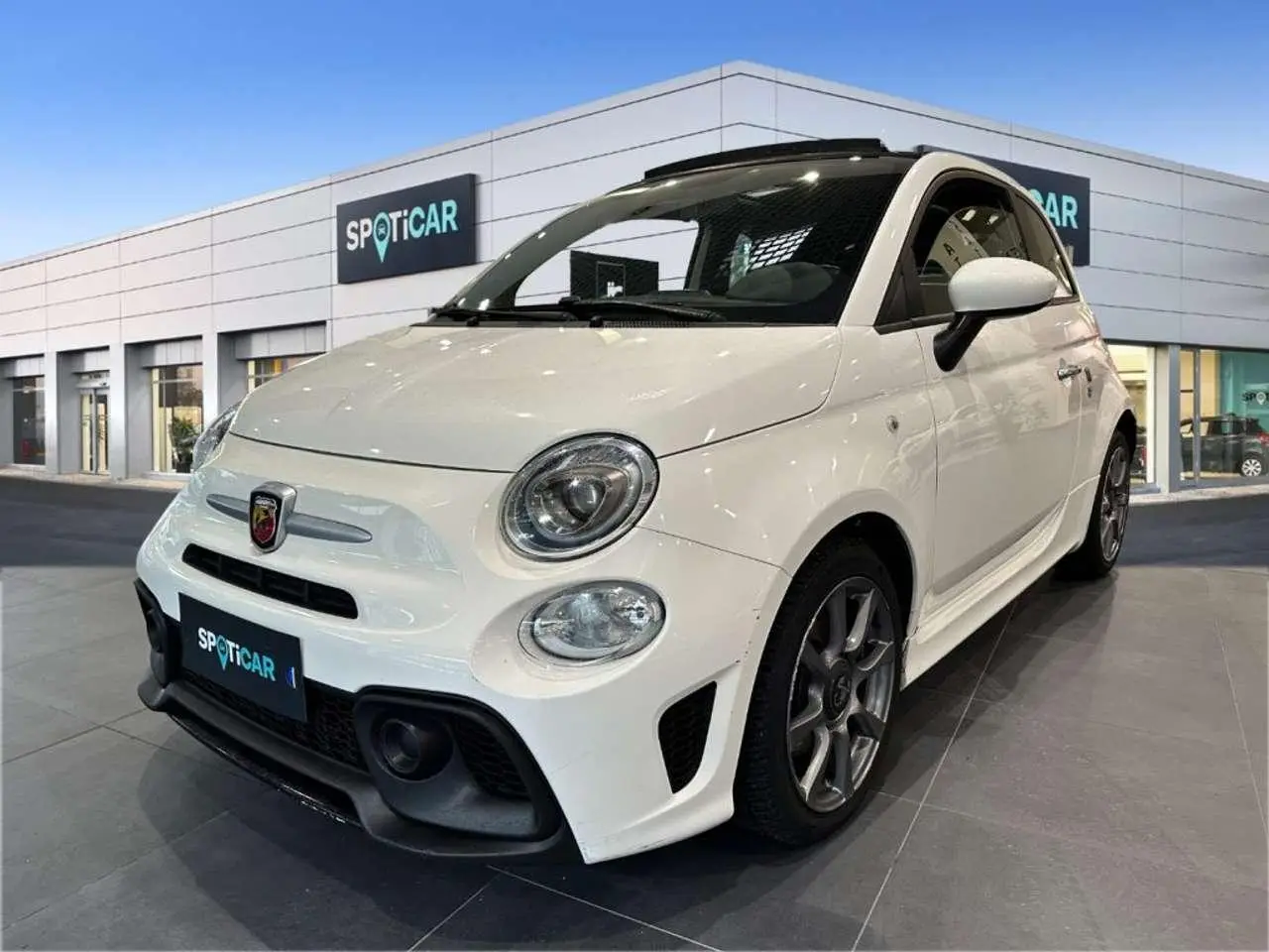 Photo 1 : Abarth 595 2018 Essence