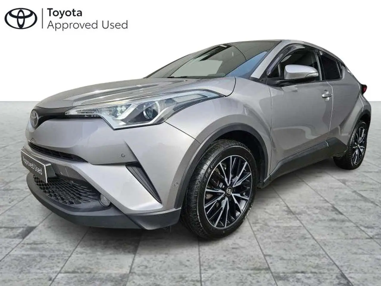 Photo 1 : Toyota C-hr 2017 Petrol