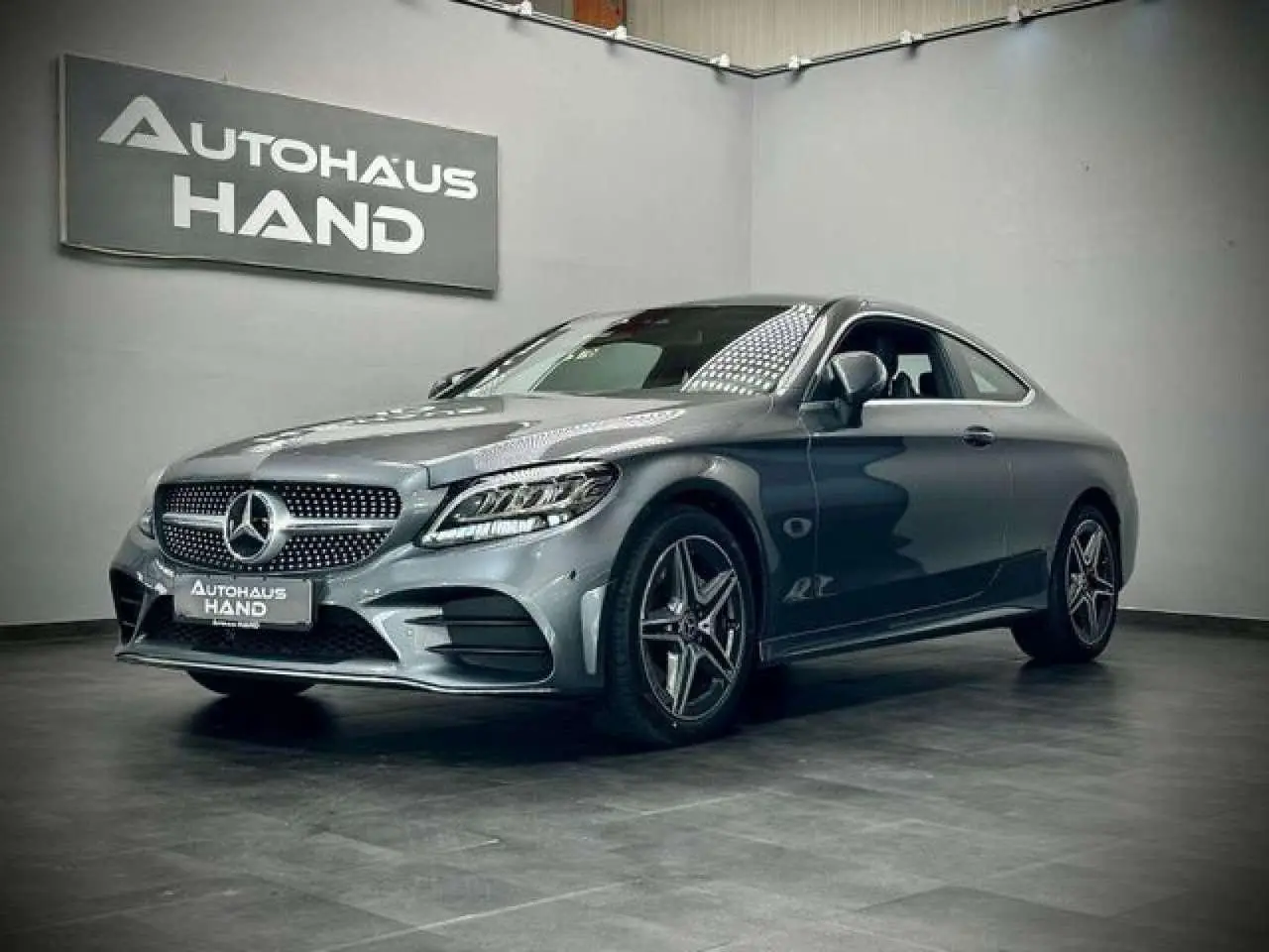 Photo 1 : Mercedes-benz Classe C 2019 Essence