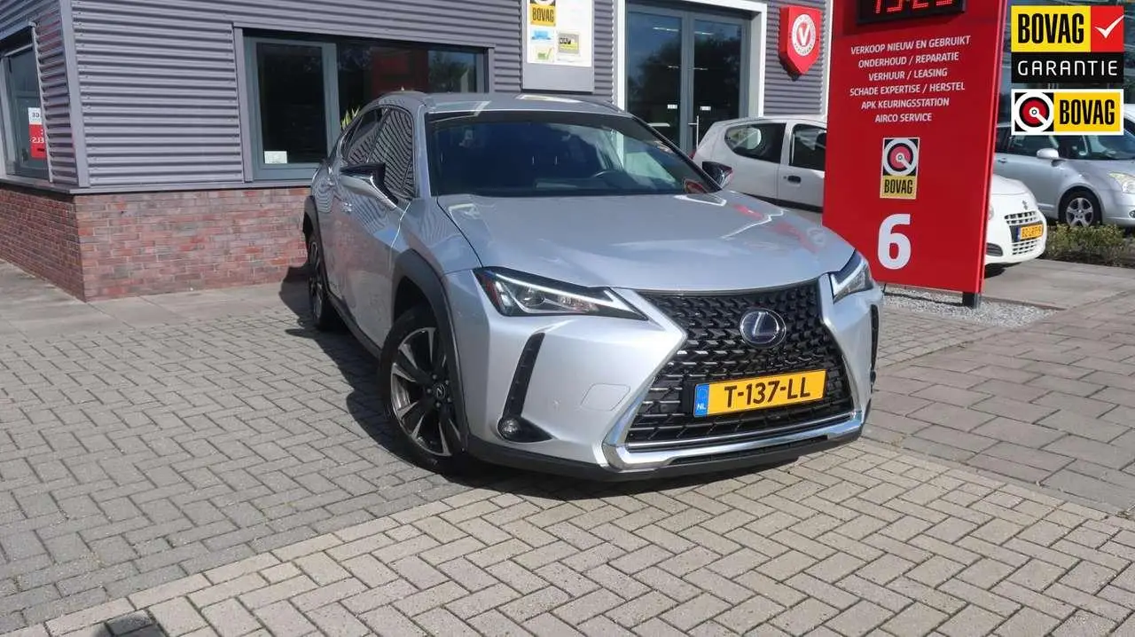 Photo 1 : Lexus Ux 2019 Hybrid