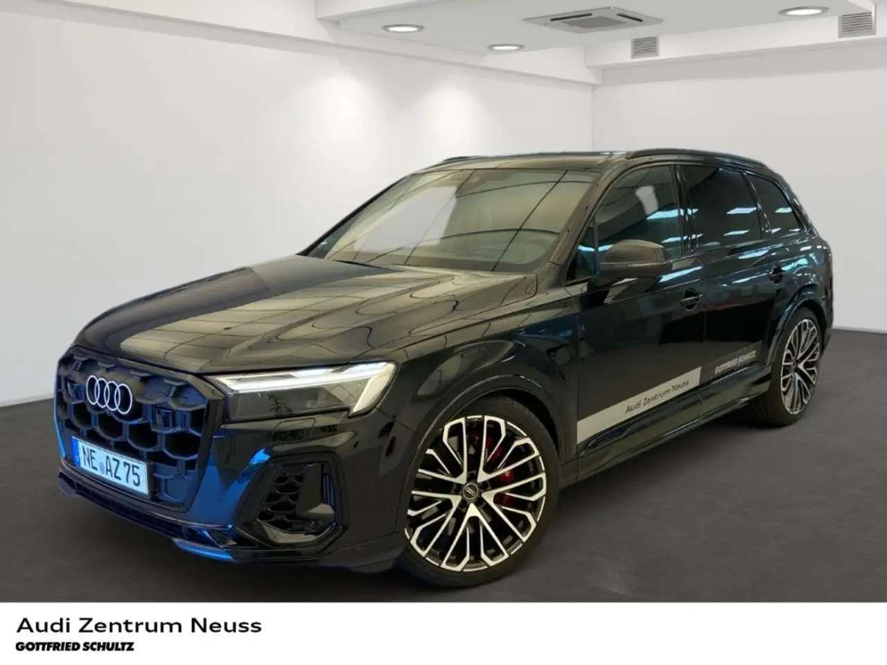 Photo 1 : Audi Sq7 2024 Petrol